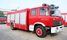东风153泡沫消防车(6-8吨)